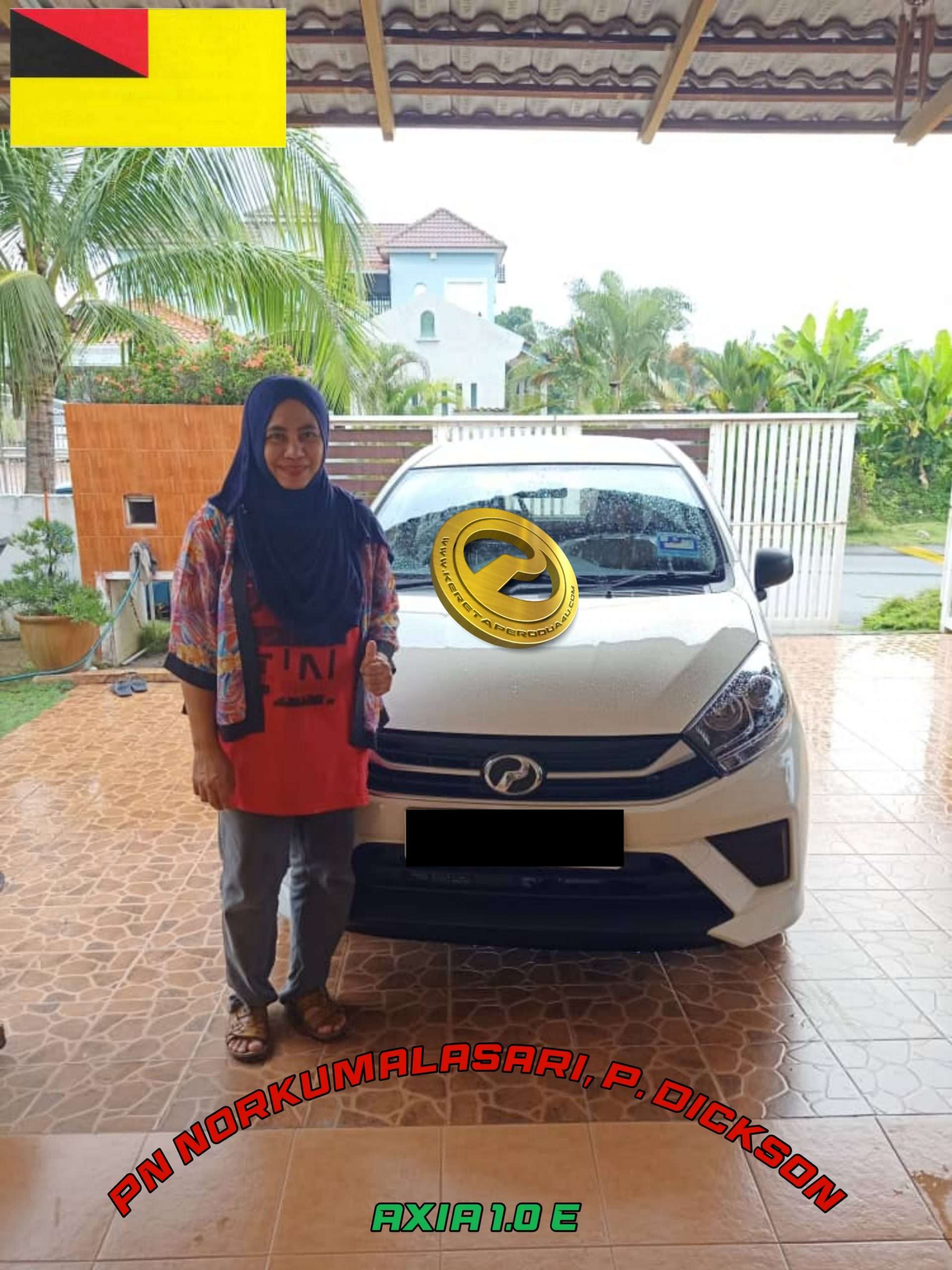 Pelanggan Perodua selepas selesai urusan pembelian kereta